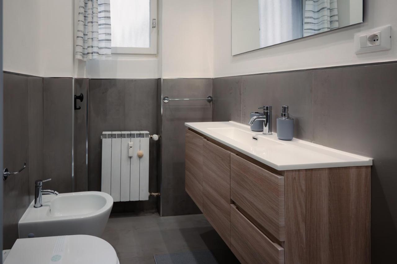 Centro Storico Moderno Trilocale Con Balcone Apartment Trieste Ngoại thất bức ảnh