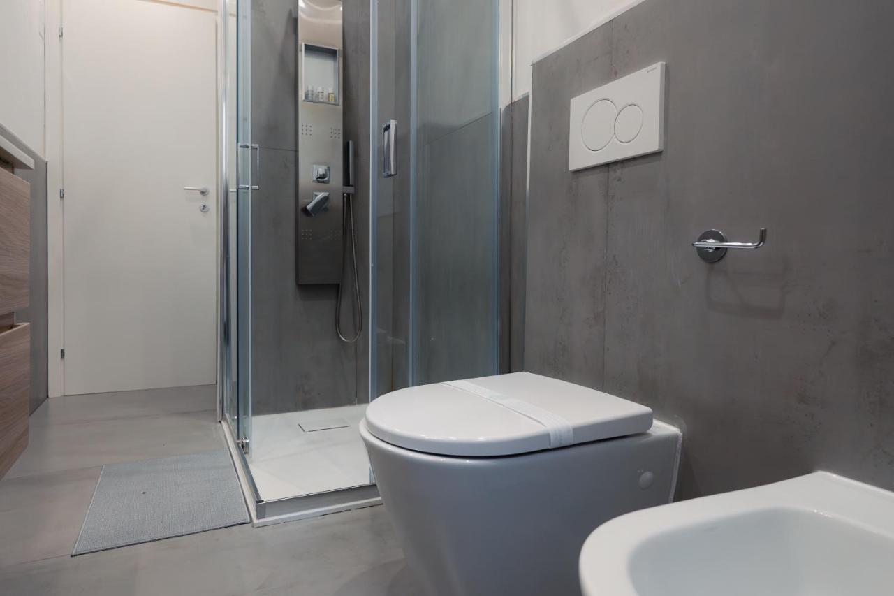 Centro Storico Moderno Trilocale Con Balcone Apartment Trieste Ngoại thất bức ảnh