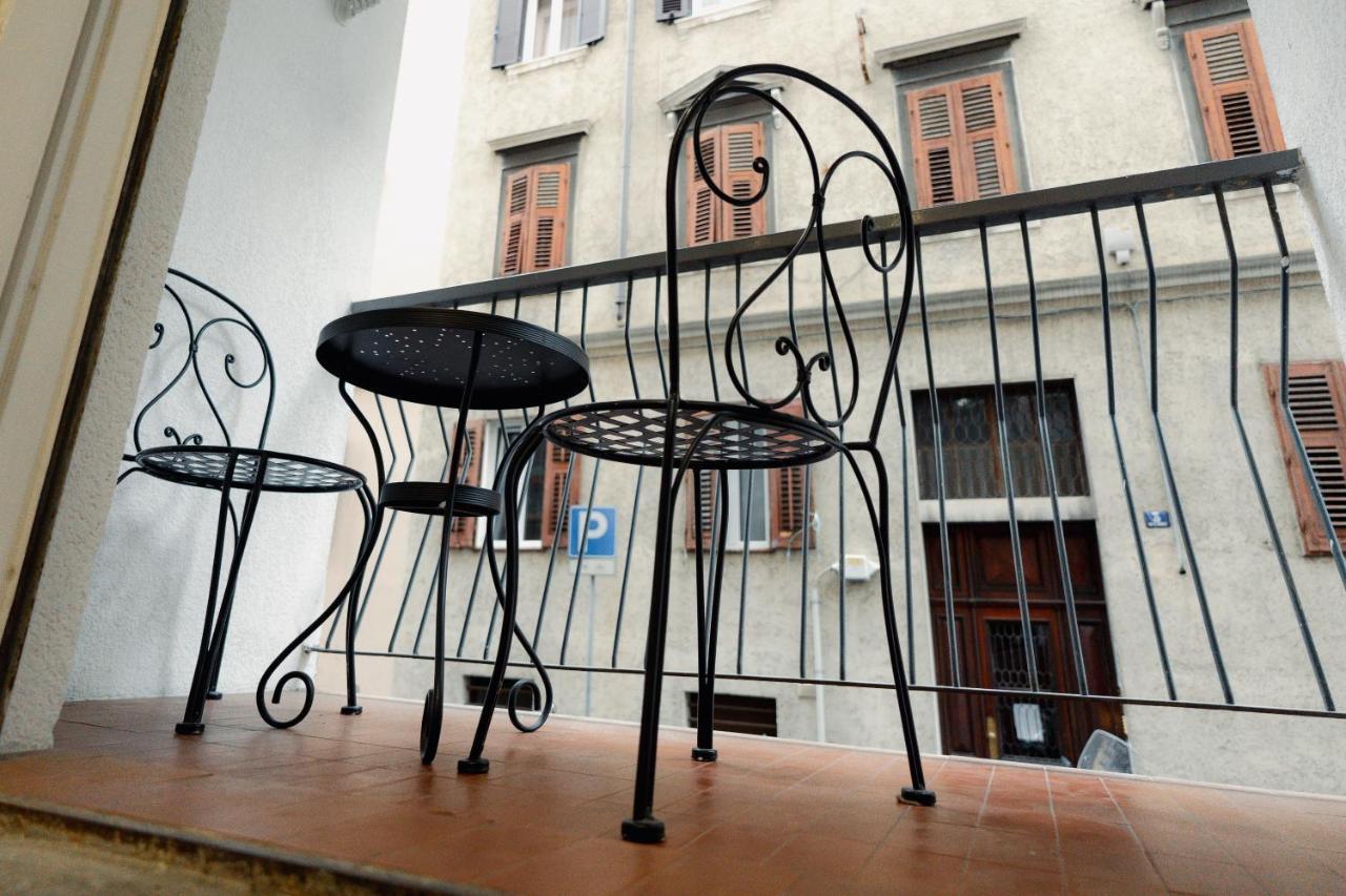 Centro Storico Moderno Trilocale Con Balcone Apartment Trieste Ngoại thất bức ảnh
