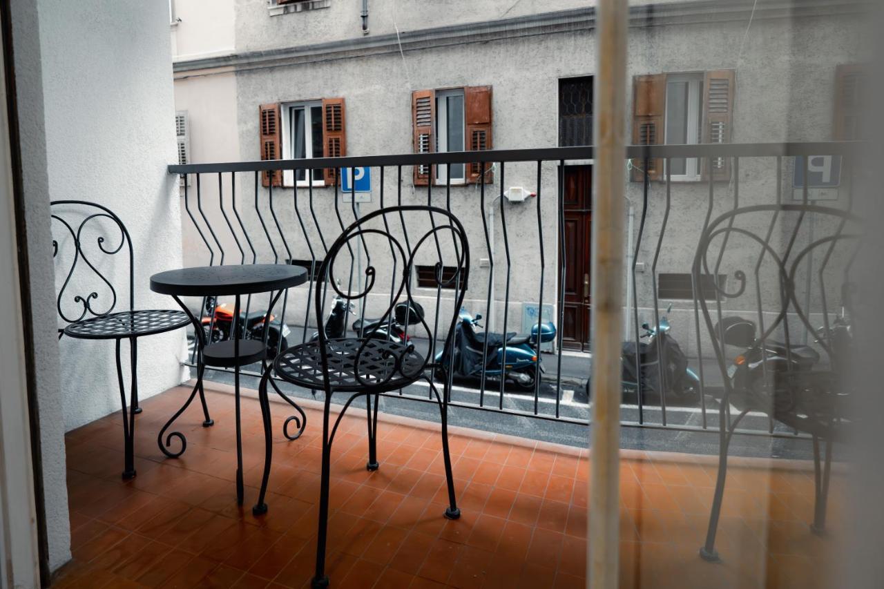 Centro Storico Moderno Trilocale Con Balcone Apartment Trieste Ngoại thất bức ảnh